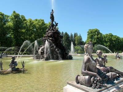Chiemsee: Fountains at Schloss Herrenchiemsee