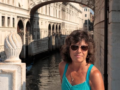 Venice: Lolo and the Bridge of Sighs