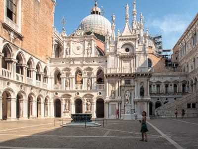 Venice: Courtyard of the Doge's Palace