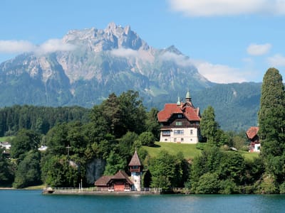 Lucerne: First leg of Golden Round Trip - cruise along Lake Lucerne