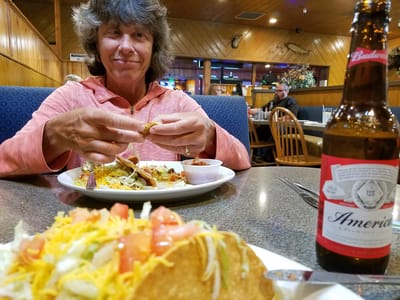 Bordertown RV Resort: $1 Tacos in Bordertown