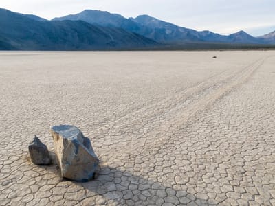 Death Valley - The Racetrack: Pretty big rock to move