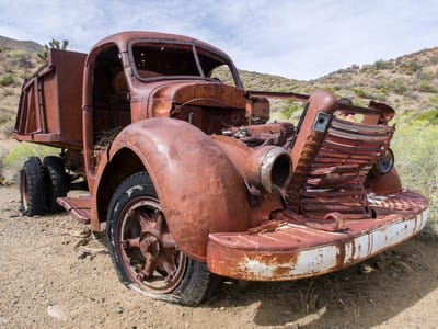 Death Valley - Saline Valley Warm Springs: Abandoned vehicle at Goldbelt mine camp along Hidden Valley Road
