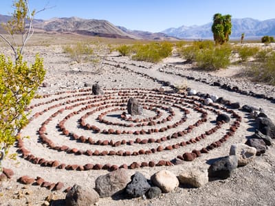 Death Valley - Saline Valley Warm Springs: Outdoor art at the springs