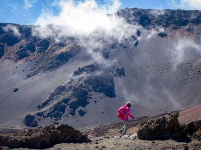 Maui: Clouds in Haleakala Crater