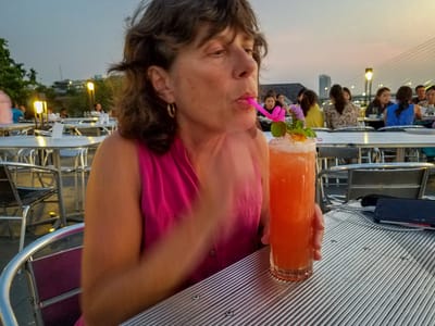 Bangkok: Lolo enjoying her first Mai Tai in Thailand