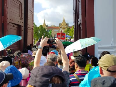 Bangkok: Swimming upstream into the Grand Palace