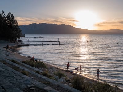 South Lake Tahoe: Sunset over Lake Tahoe