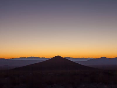 Mojave Road - Colorado River (mile 0.0) to Fort Piute (mile 23.7): Sunrise over Jedediah Smith Butte