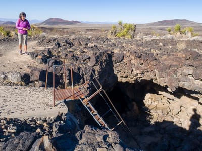 Mojave Road - Near Marl Springs (mile 77) to entrance to Afton Canyon (mile 116): Approaching the lava tube