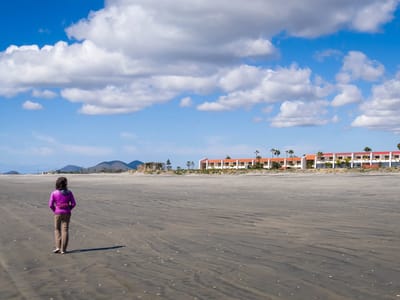 Border Crossing and San Quintin: A stroll on the beach