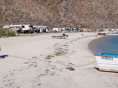 Mulege: Windy Playa Santispac
