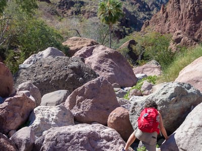 Loreto: At little too much boulder scrambling in Tabor Canyon