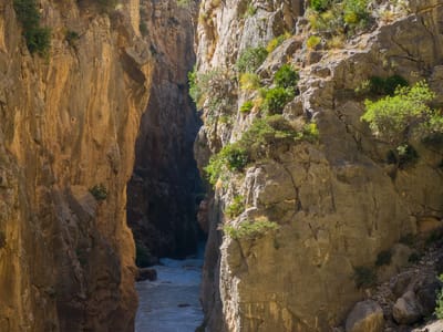 Ardales and the Caminito del Rey: Crossing the gorge