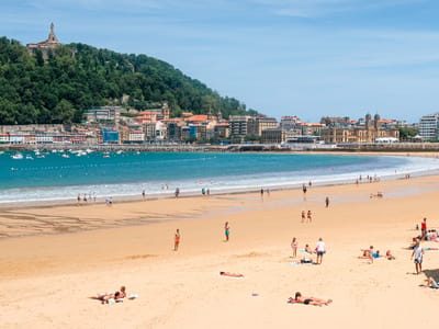 San Sebastian: San Sebastian's lovely Playa de La Concha