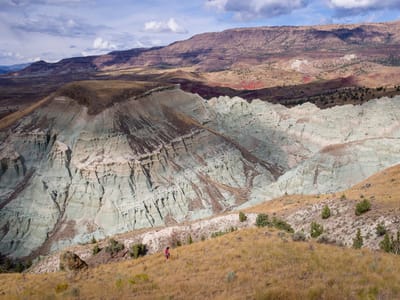 John Day Fossil Beds National Monument - Sheep Rock Unit: Hike along the Blue Basin Overlook Trail