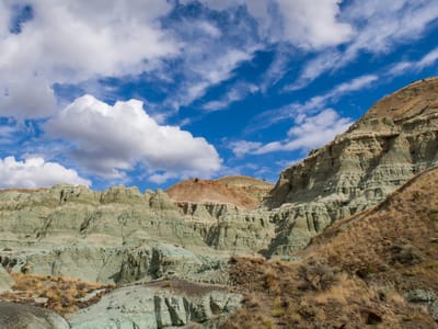 John Day Fossil Beds National Monument - Sheep Rock Unit: Island in Time Trail along the canyon floor of the Blue Basin