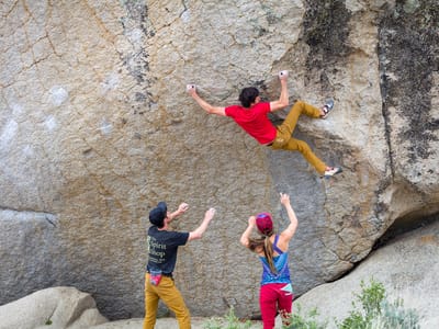 Bishop: Andrew bouldering in the Buttermilks