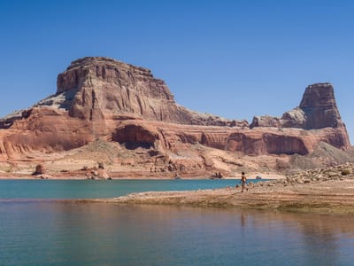 Lake Powell - Gunsight Canyon: Lolo strolling from our camp spot