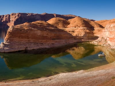 Lake Powell - Reflection Canyon and Register Rock: Our campsite by Register Rock