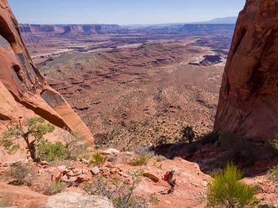 White Rim Trail (Canyonlands National Park): The hike down from Island in the Sky