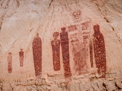 Horseshoe Canyon and the Great Gallery (Canyonlands National Park): The Holy Ghost on the Great Gallery