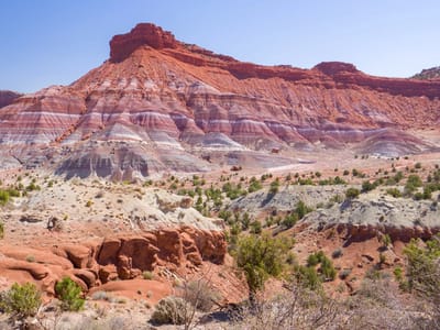 Cottonwood Canyon Road, Wahweap Hoodoos, and Old Paria: Along the scenic road to the Old Paria movie set