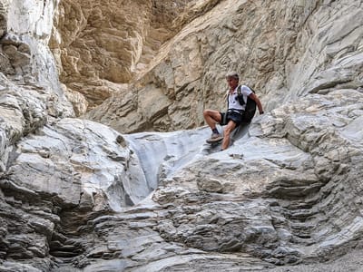 Death Valley National Park: Mosaic Canyon - what goes up, must come down