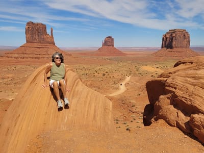 Gooseneck State Park, Muley Point, and Valley of the Gods: Quick stop in Monument Valley - more tomorrow