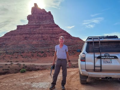 Gooseneck State Park, Muley Point, and Valley of the Gods: Valley of the Gods Scenic Drive