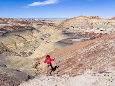 Bisti Badlands: Hiking into the North Bisti Badlands
