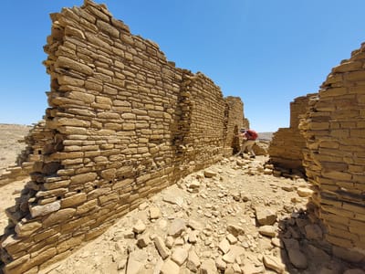 Chaco Canyon: Peeking through the ruins at Pueblo Nuevo