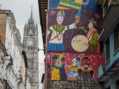 Quito: Street art in Old Town Quito