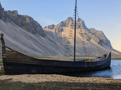 Vestrahorn: Viking ship