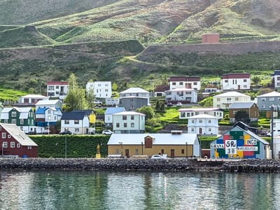 Siglufjörður: The museum buildings along the shoreline