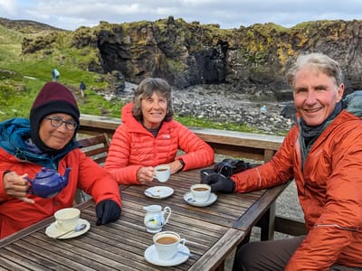 Snæfellsnes Peninsula - Arnastapi: Fjöruhúsið Café