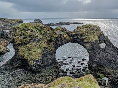 Snæfellsnes Peninsula - Arnastapi: Gatklettur - Arch Rock