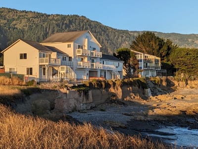 The Lost Coast: Black Sands Inn