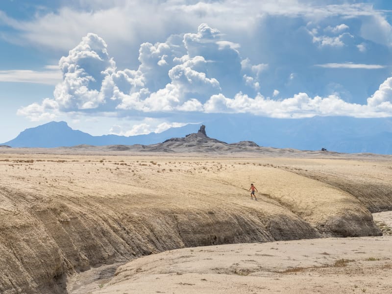 Lolo trying to find a way across the ravine
