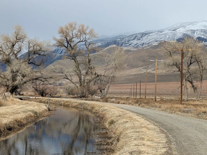 Stroll along the Bishop Canal