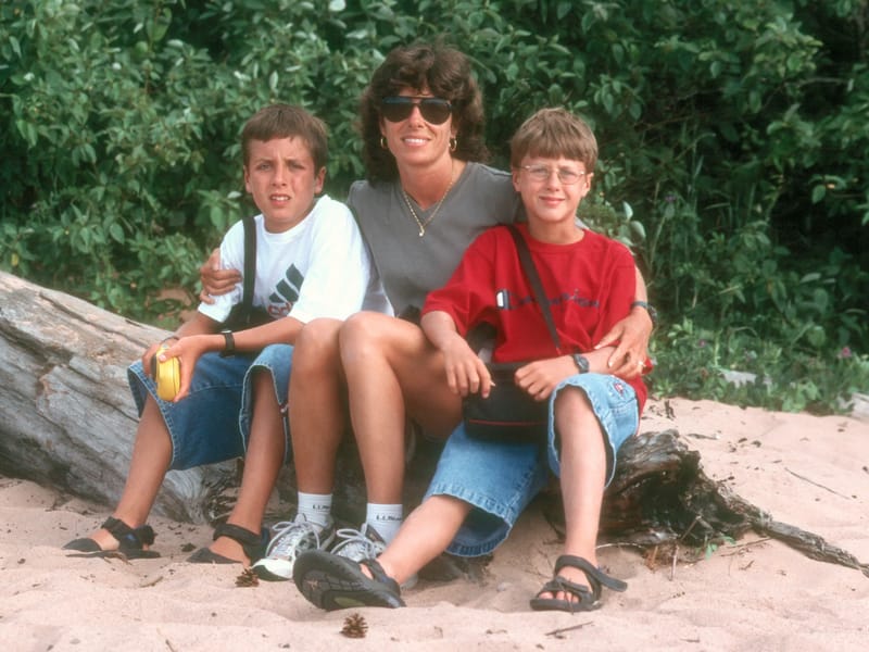 Lorry and boys at Apostle Islands beach