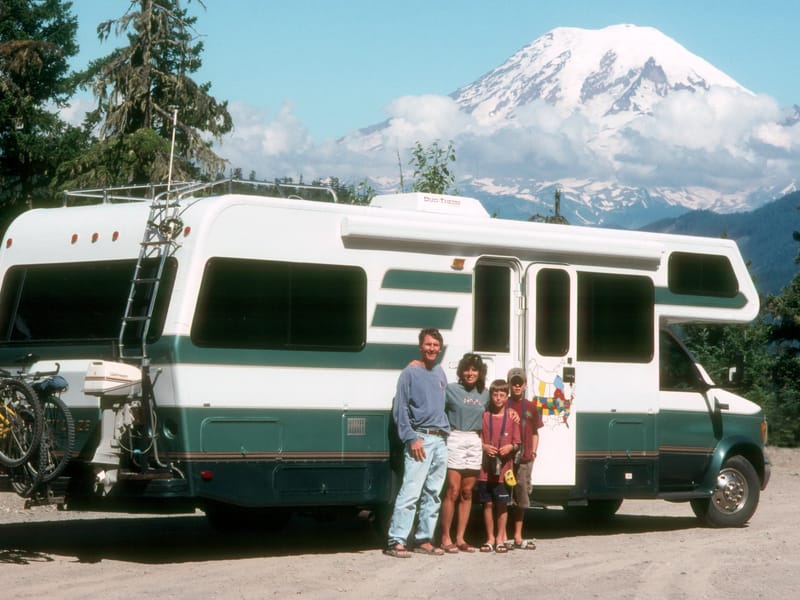 Family & Lazy Daze in front of Mount Ranier