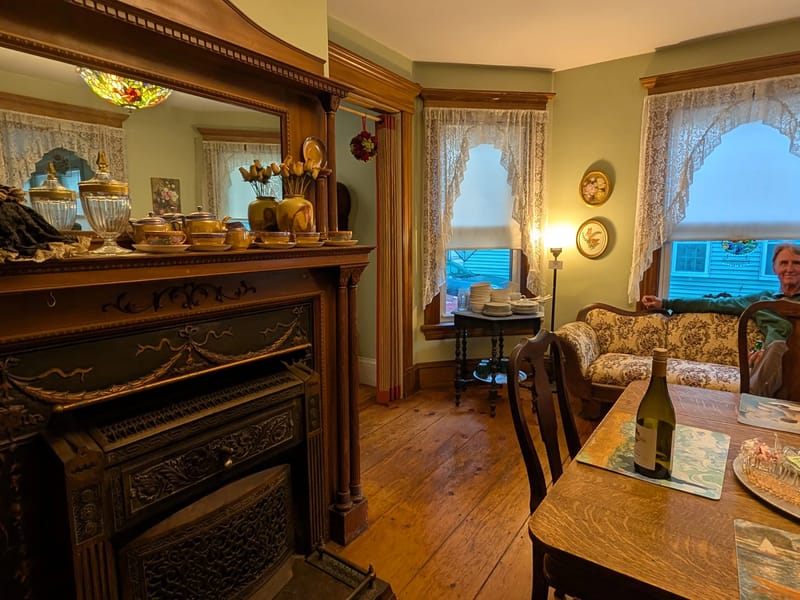 The Blooming Inn parlor