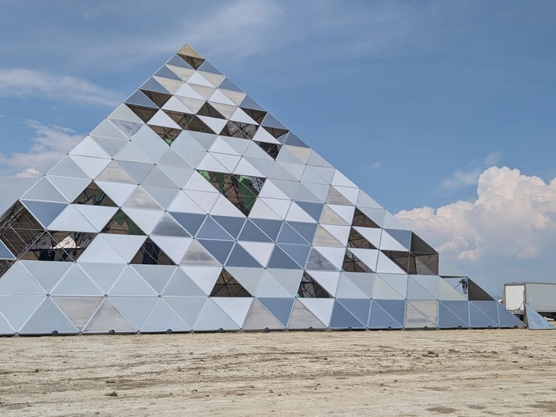 PlayAlchemist Grand Pyramid