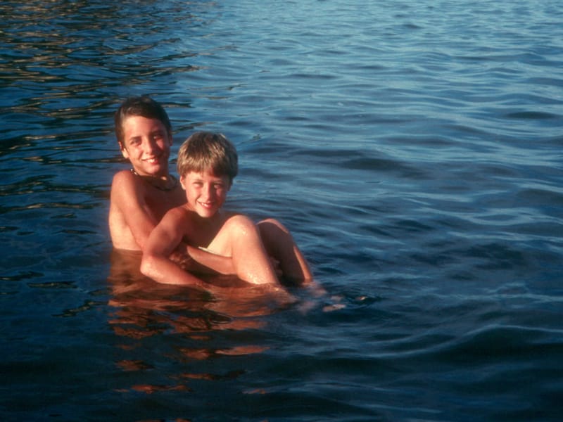 Brotherly love in Lake Colorado