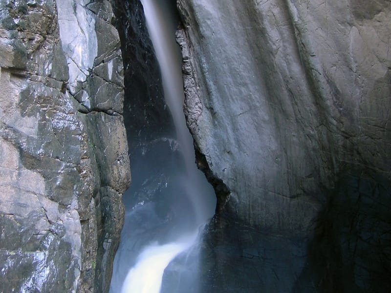 Box Canyon Falls photo by Andrew