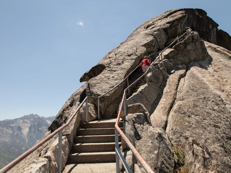 Moro Rock Approach