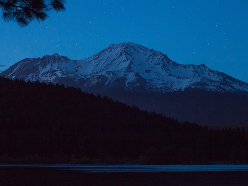 Starlight over Mount Shasta