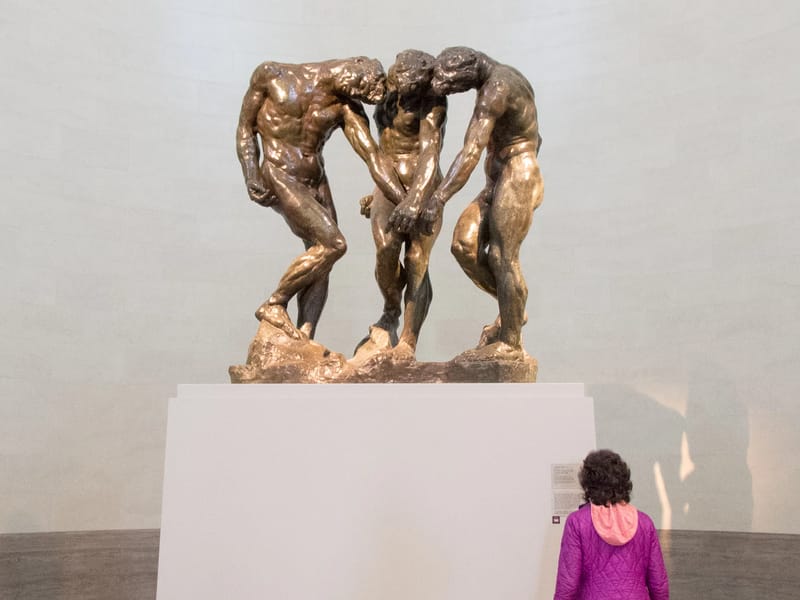 Lolo with Rodin's The Three Shades
