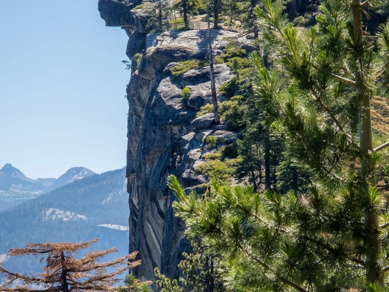 Approaching Glacier Point